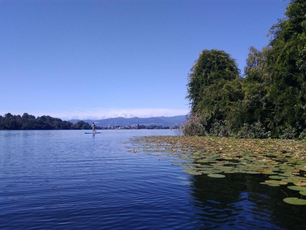 Casa Del Lago Travedona エクステリア 写真